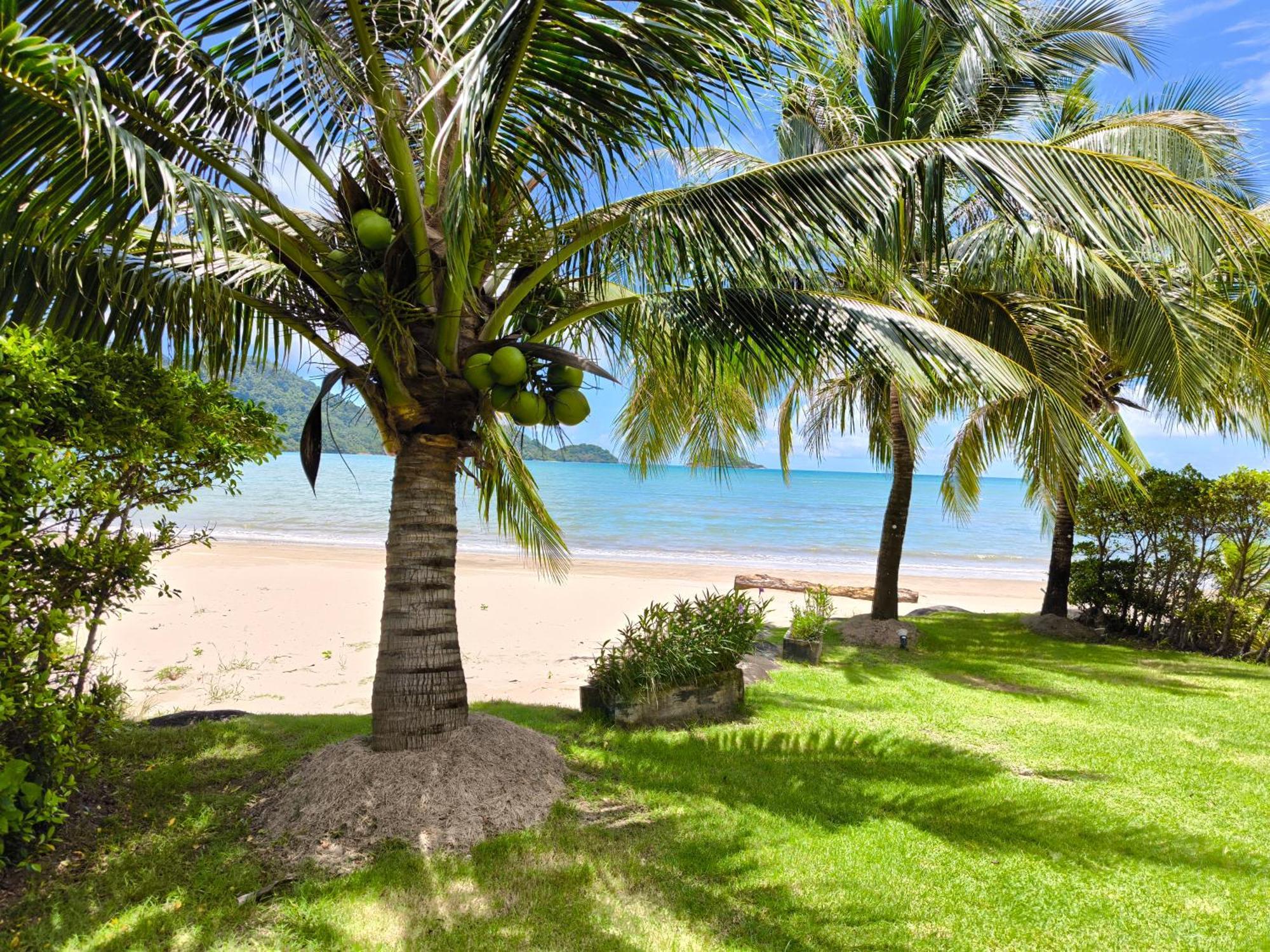 Blue Haven Bay 21d And 4* Koh Chang